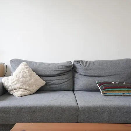Apartament Nice Flat Near Buttes Chaumont Paryż